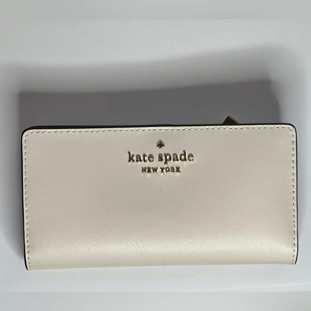 kate spade billfold wallet